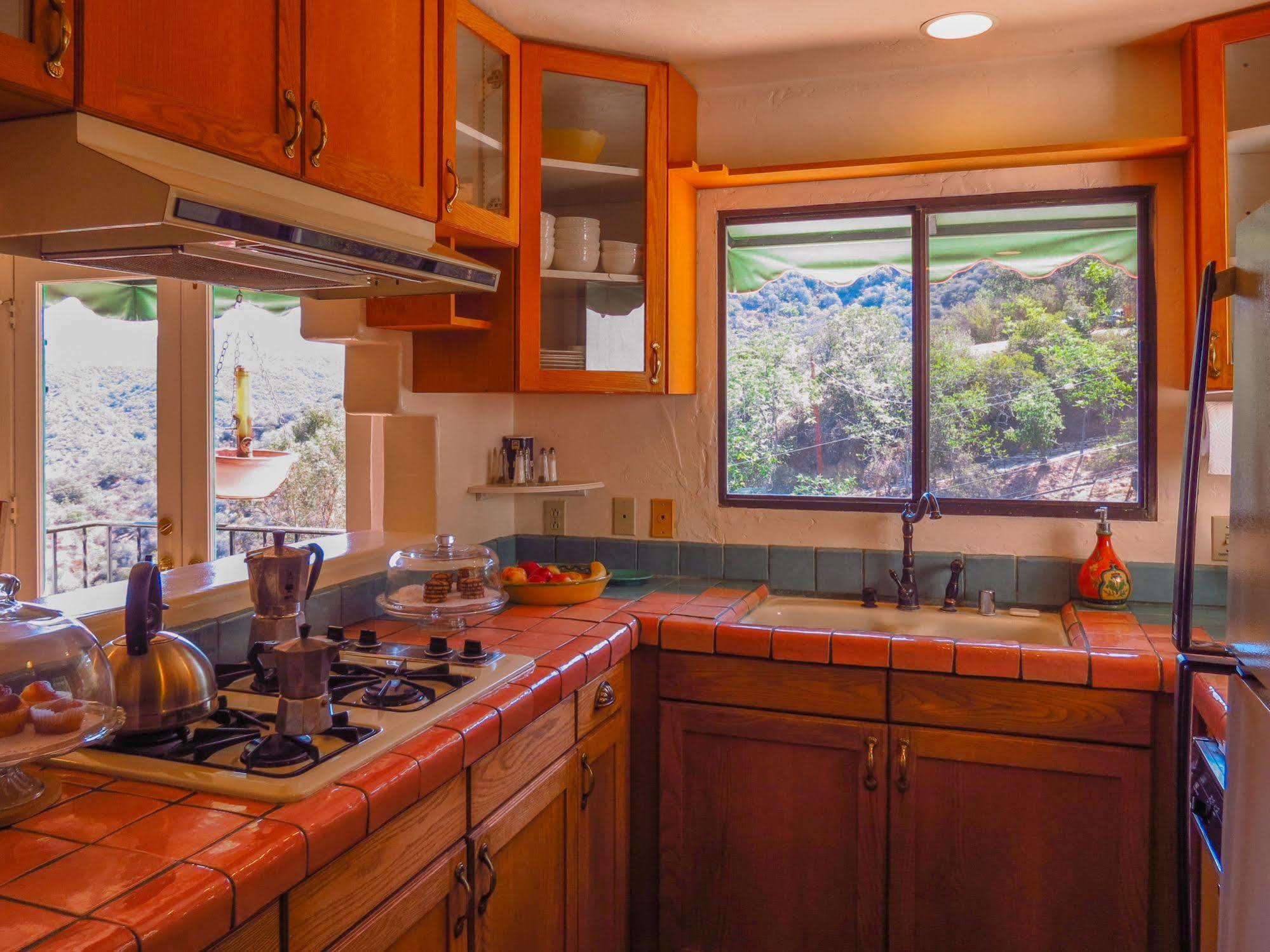 Topanga Canyon Inn Bed And Breakfast Exterior photo