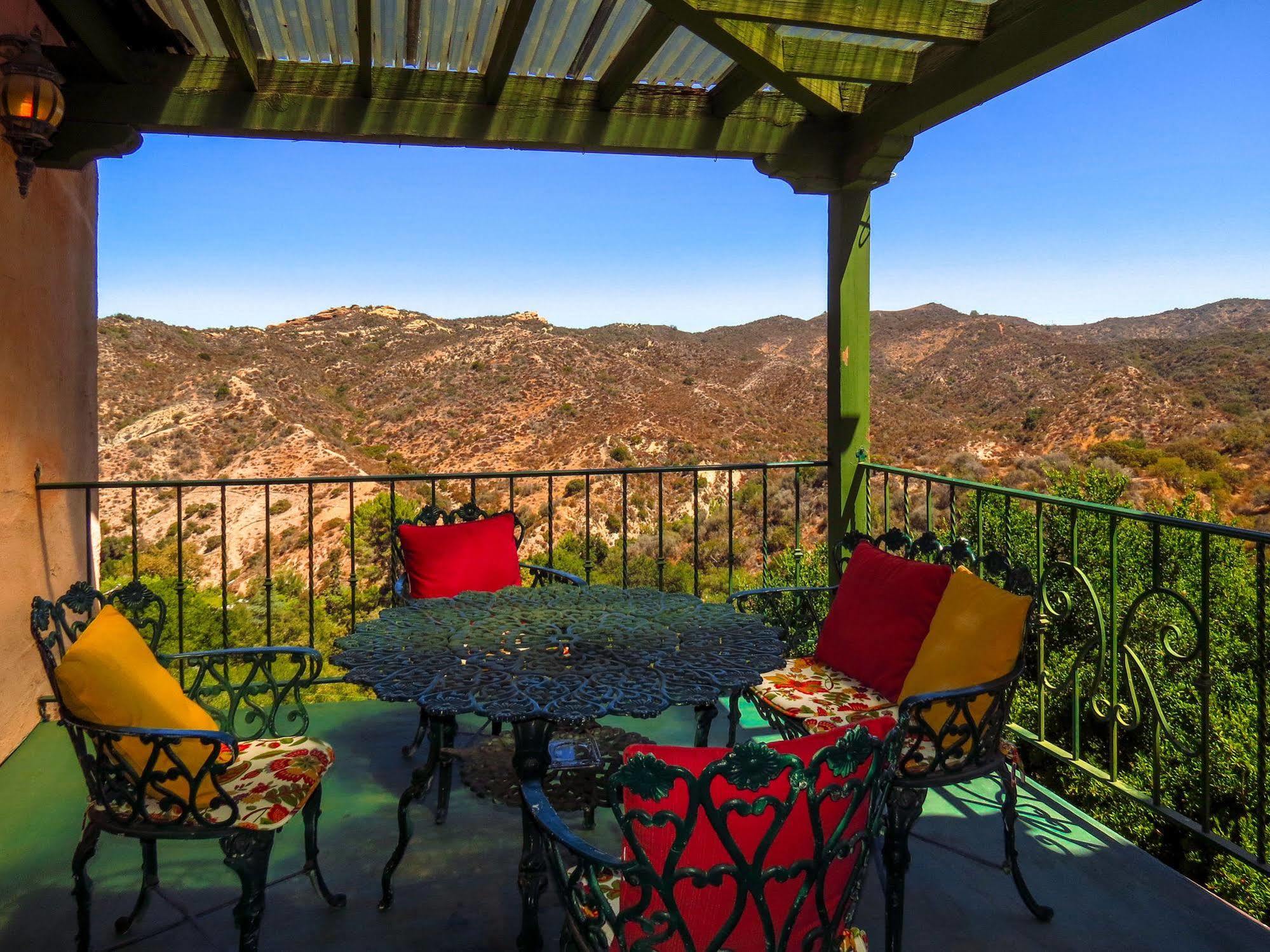 Topanga Canyon Inn Bed And Breakfast Exterior photo